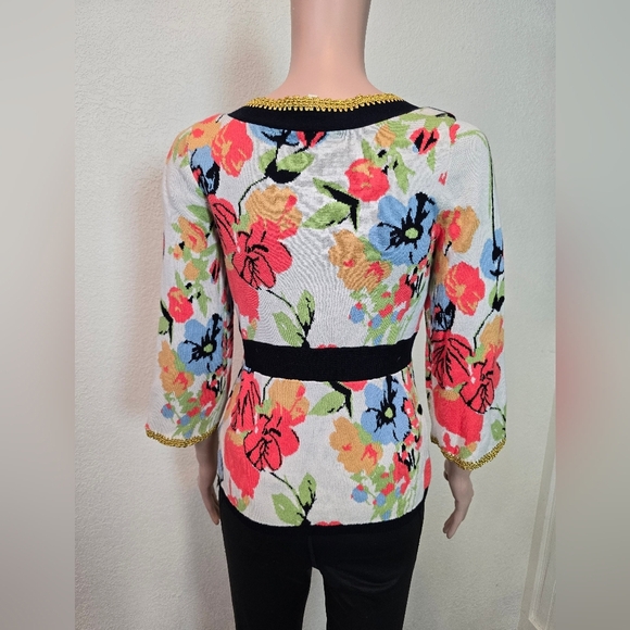 Lia Molly New Orleans Anthropologie floral knit cardigan sweater Size Small - Picture 2 of 10